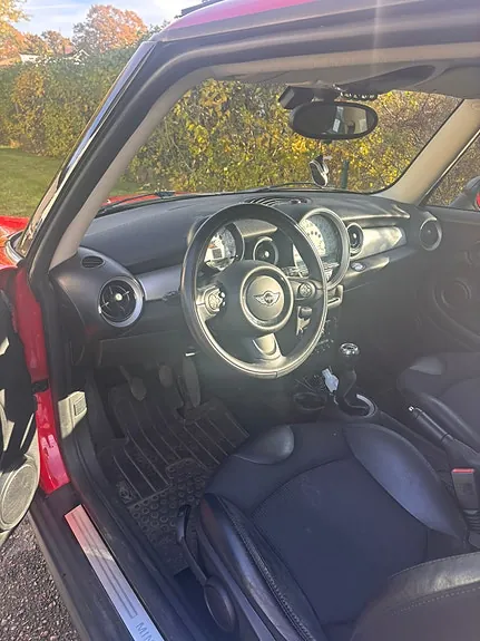 Mini One 2013 photo 4