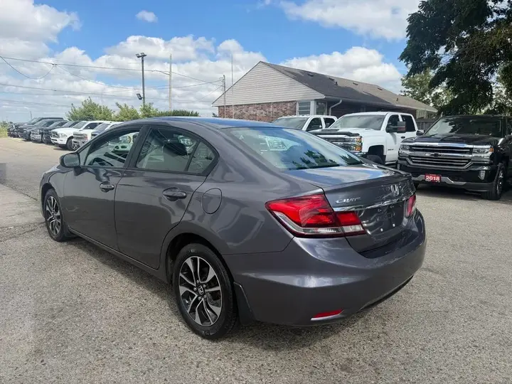Honda Civic 2015 photo 5