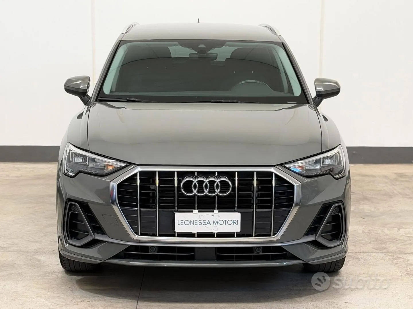 Audi Q3 2022 photo 2