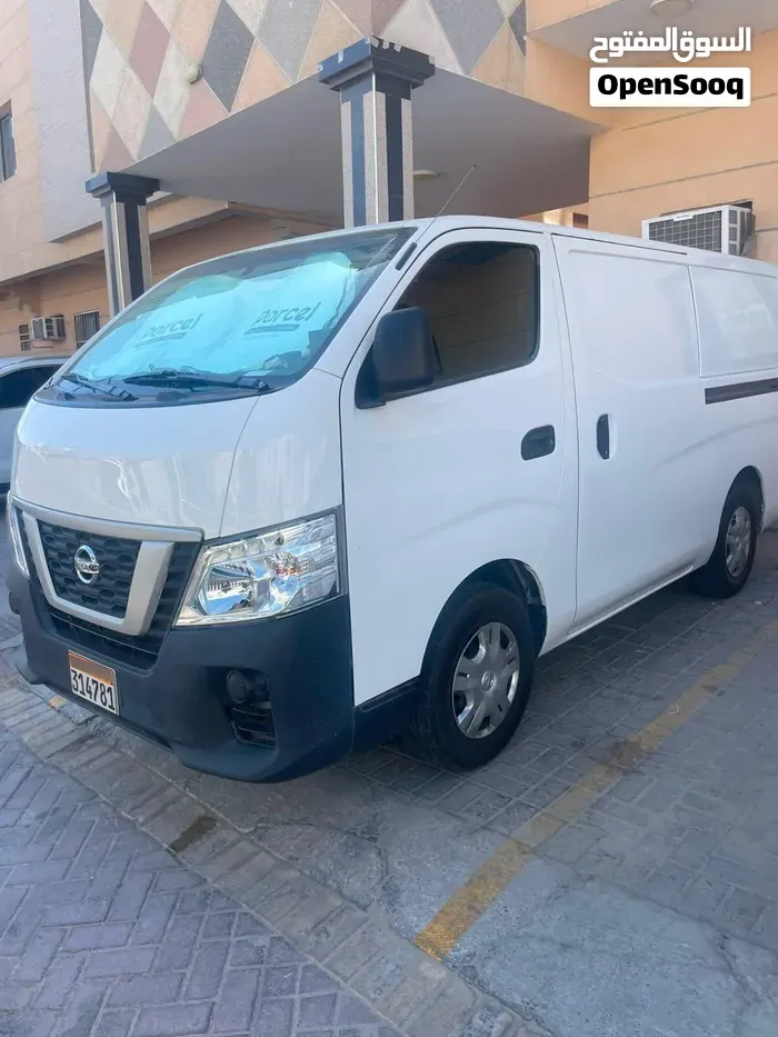 Nissan Urvan 2019 photo 2