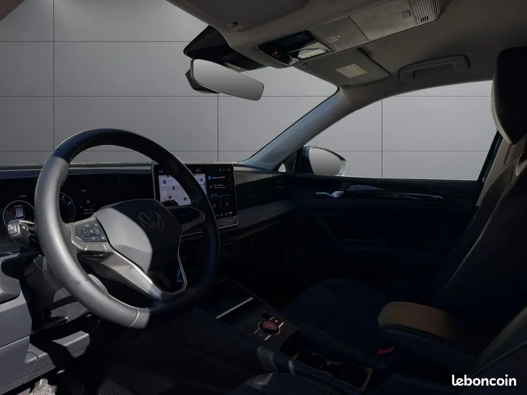 Volkswagen Tiguan 2025 photo 2