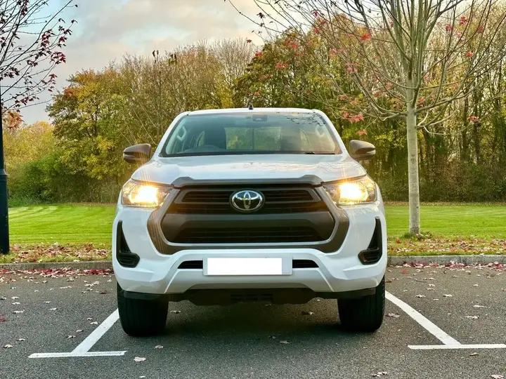 Toyota Hilux 2021 photo 4