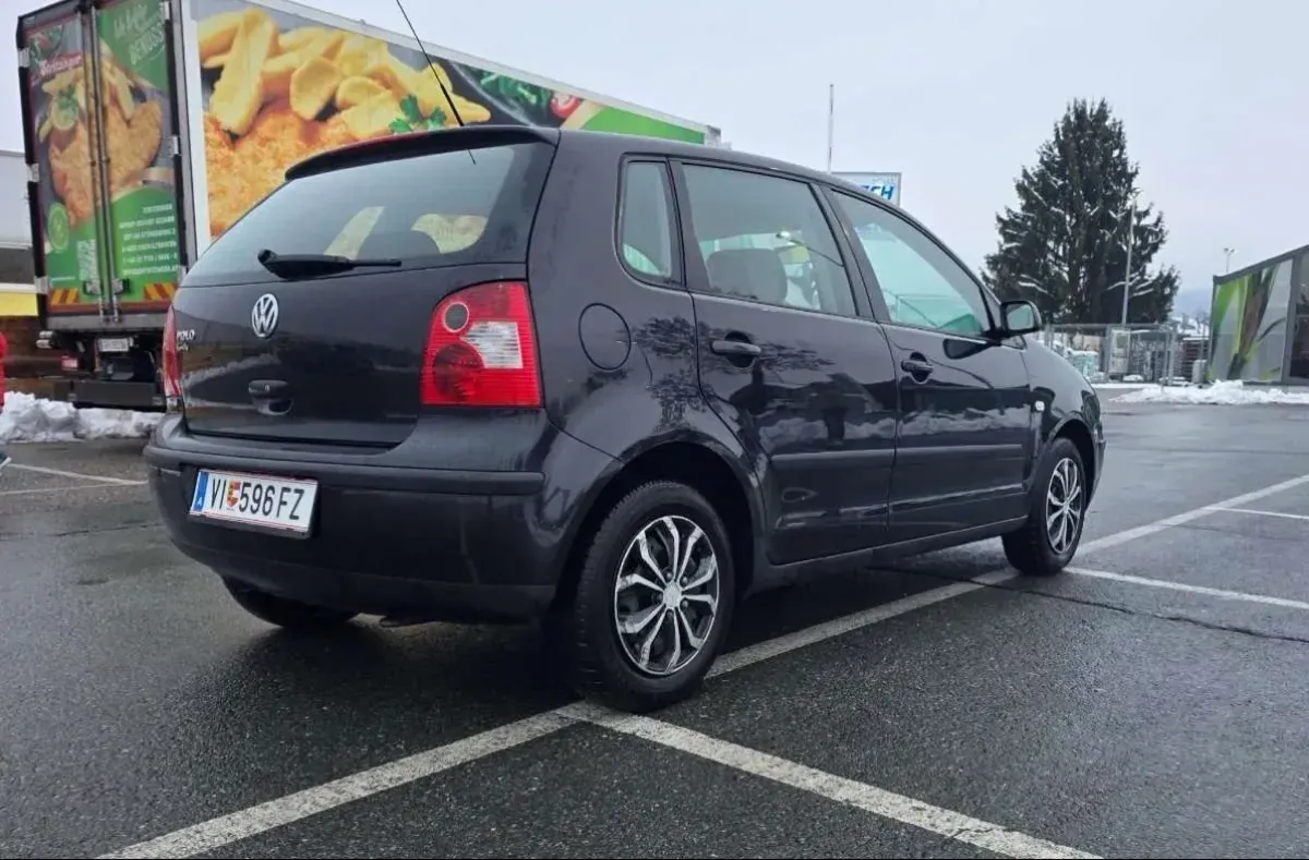 Volkswagen Polo 2004 photo 2