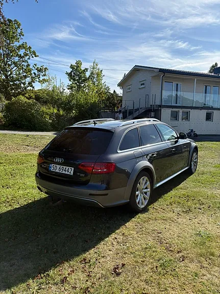 Audi A4 Allroad 2011 photo 3