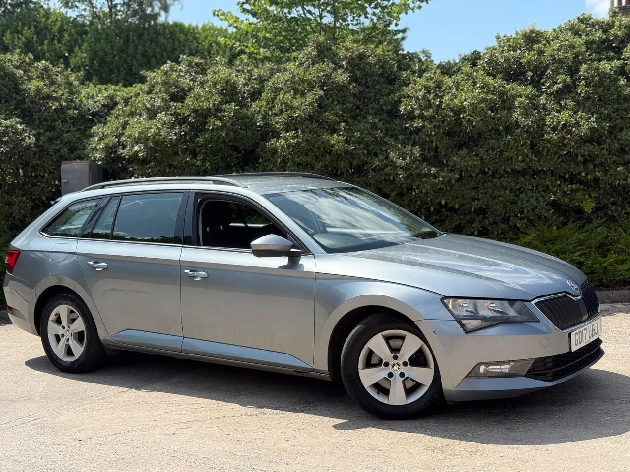 Skoda Superb 2017 photo 5