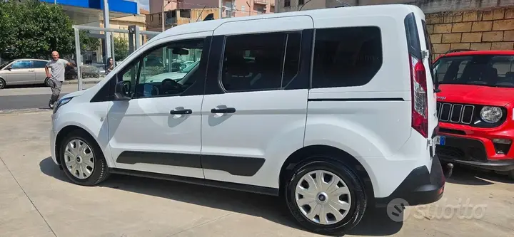 Ford Transit Connect 2022 photo 5