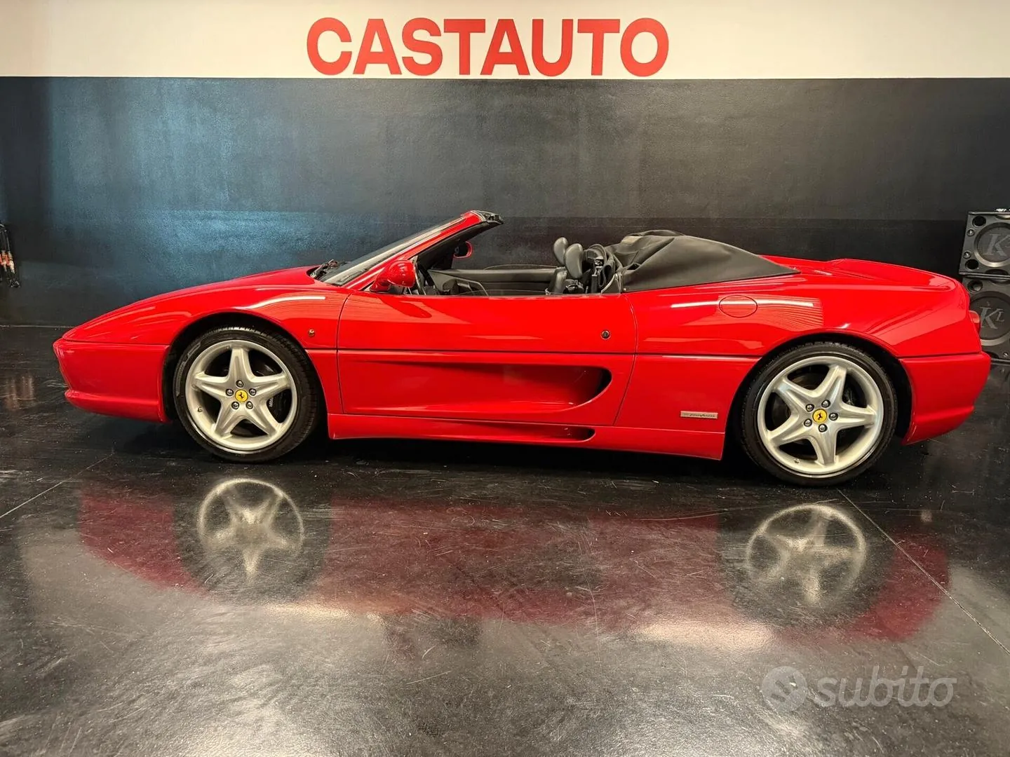 Ferrari F355 1999 photo 2