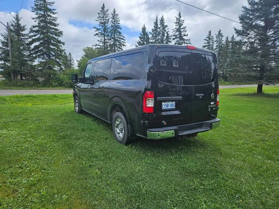 Nissan Nv 3500 2017 photo 2