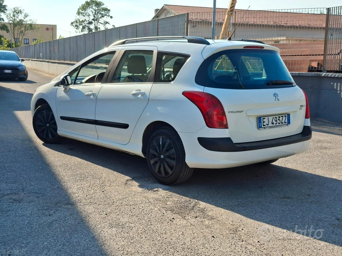 Peugeot 308 2011 photo 4
