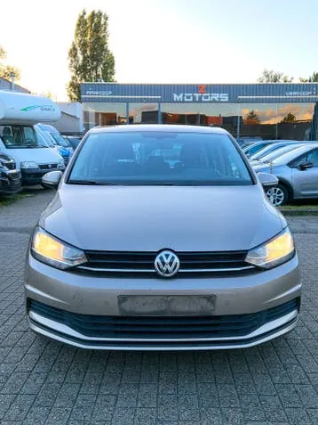 Volkswagen Touran 2017 photo 3