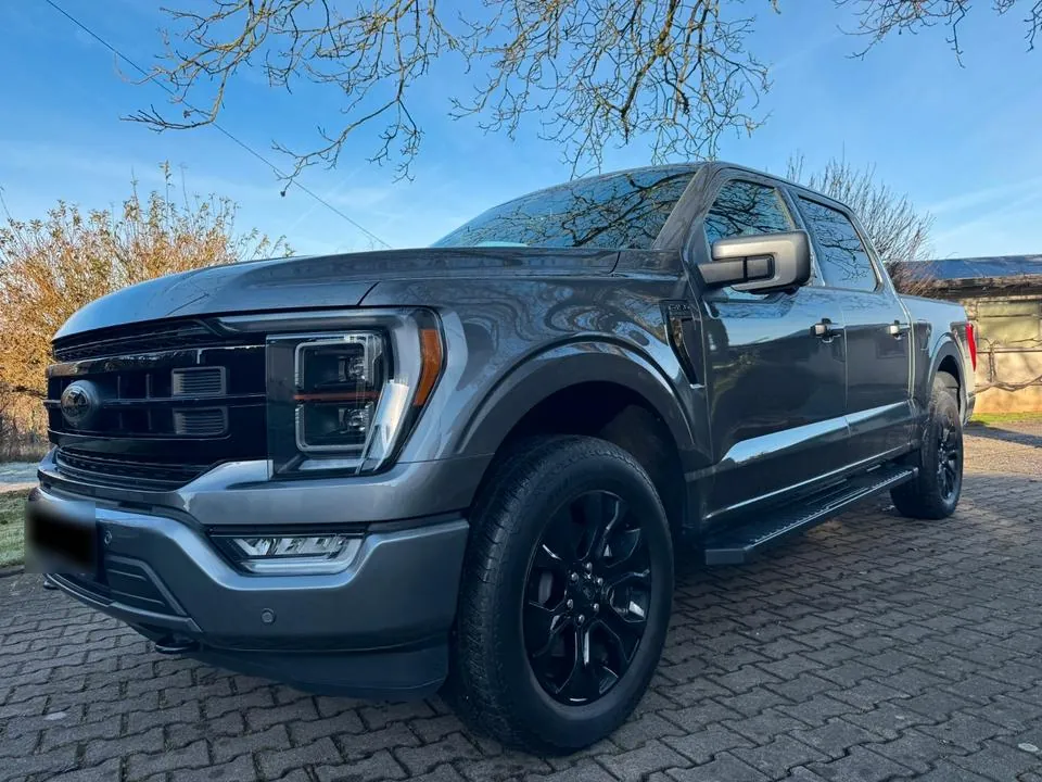 Ford F-150 Lariat