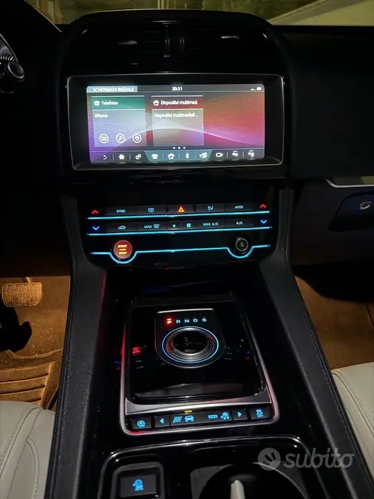 Jaguar F-Pace 2020 photo 4