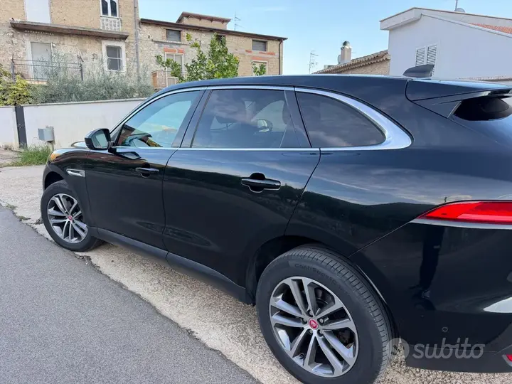 Jaguar F-Pace 2020 photo 3