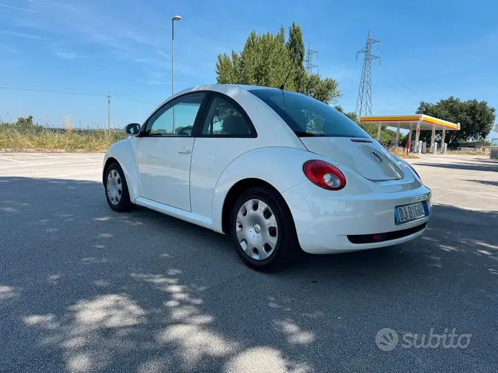 Volkswagen Beetle 2007 photo 4