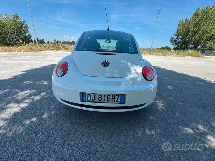 Volkswagen Beetle 2007 photo 5