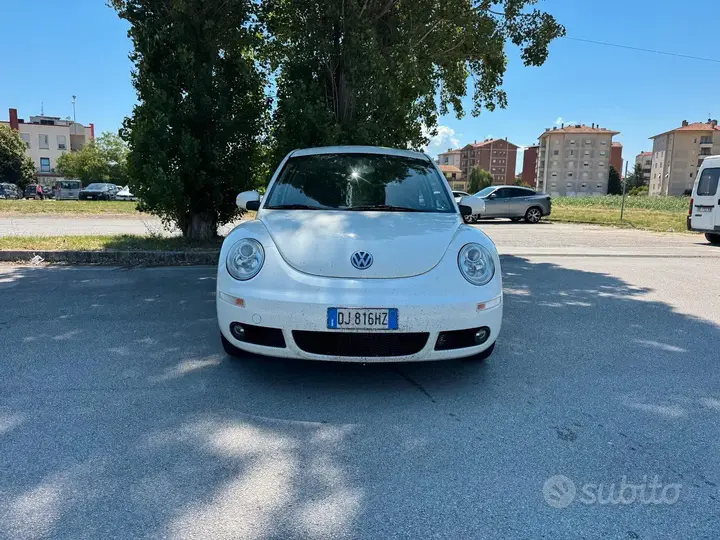 Volkswagen Beetle 2007 photo 2