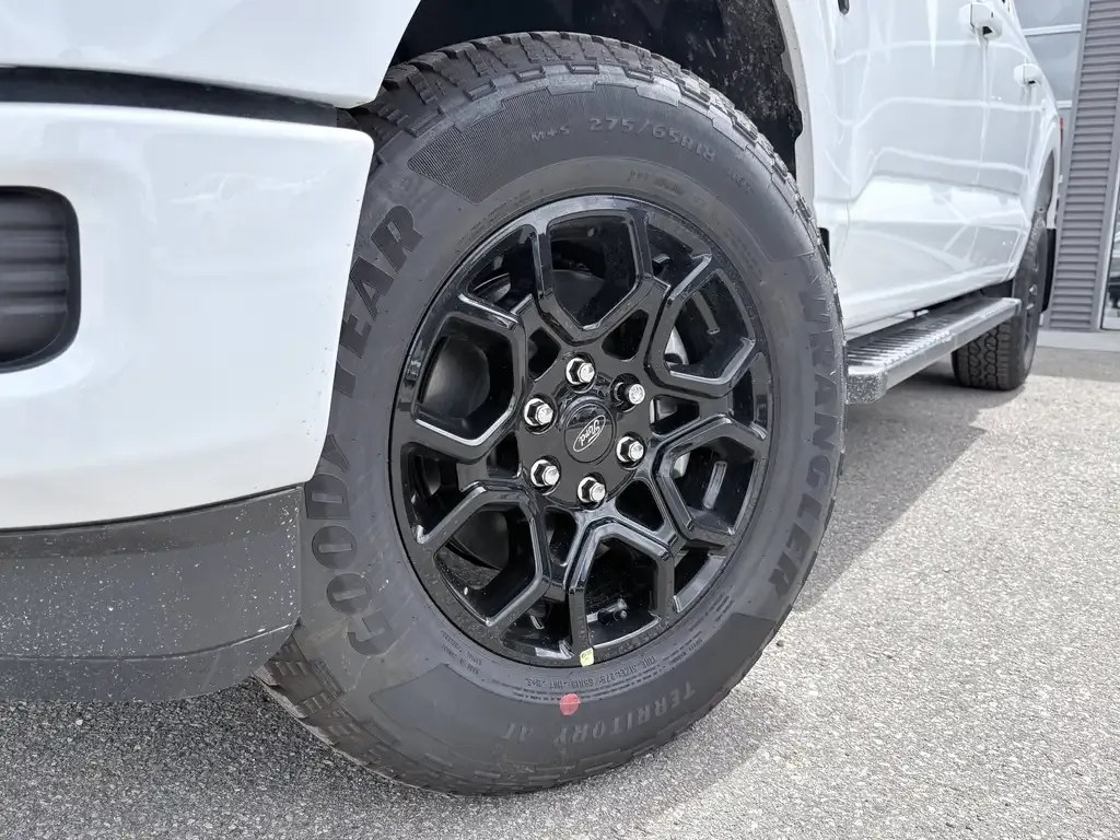Ford F-150 2026 photo 3