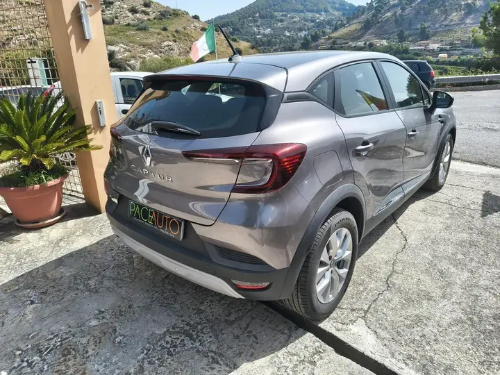 Renault Captur 2021 photo 4