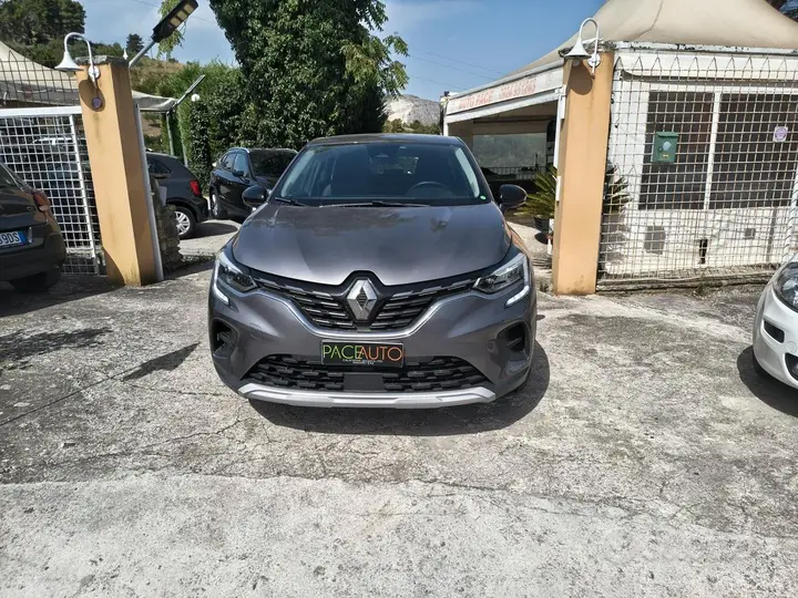 Renault Captur 2021 photo 2