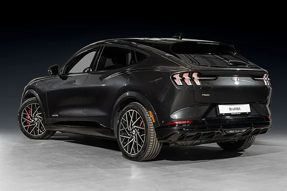 Ford Mustang Mach-E 2022 photo 3