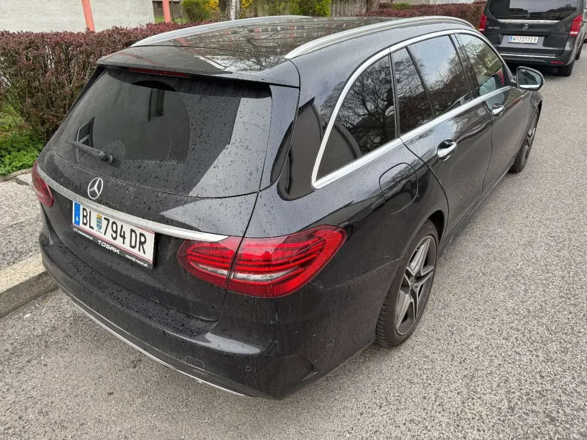 Mercedes-Benz C-Class 2019 photo 2