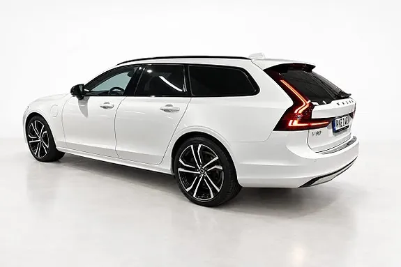 Volvo V90 2023 photo 3