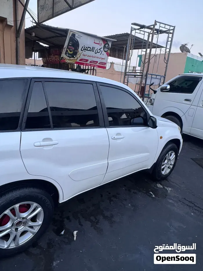 Toyota Rav 4 2004 photo 3