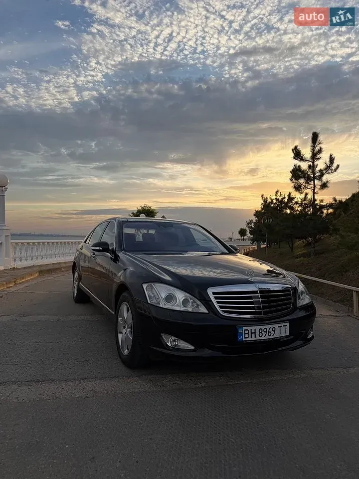 Mercedes-Benz S-Class 2006 photo 2