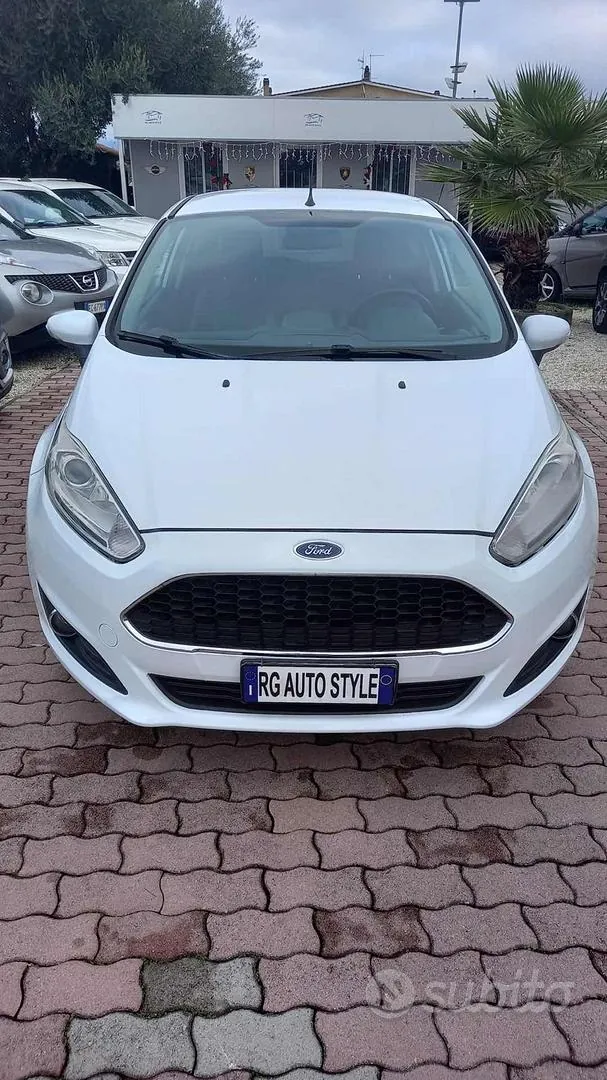 Ford Fiesta 2017 photo 2