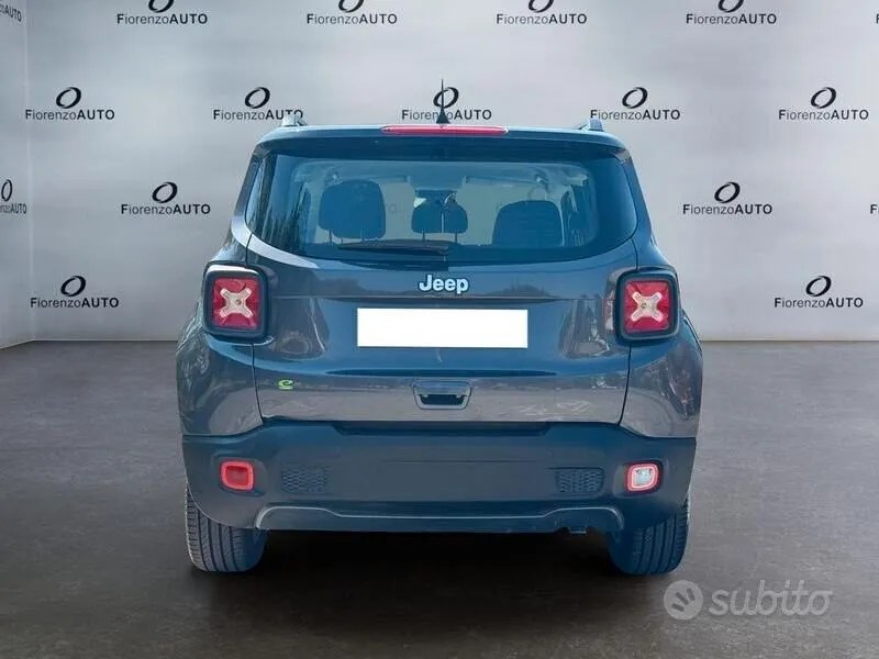 Jeep Renegade 2023 photo 3
