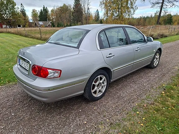 Kia Opirus 2004 photo 3