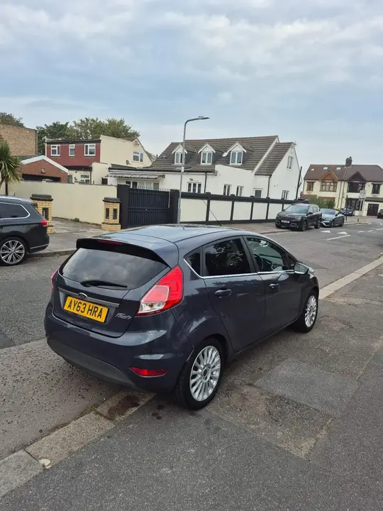 Ford Fiesta 2013 photo 3