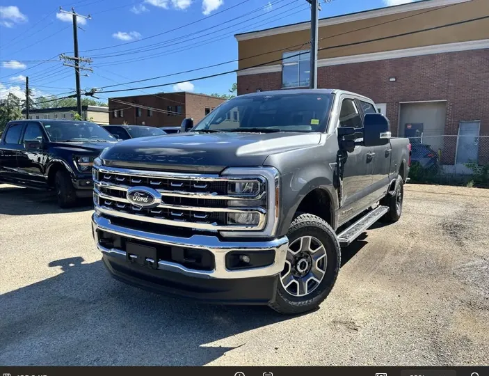 Ford F-350 Lariat