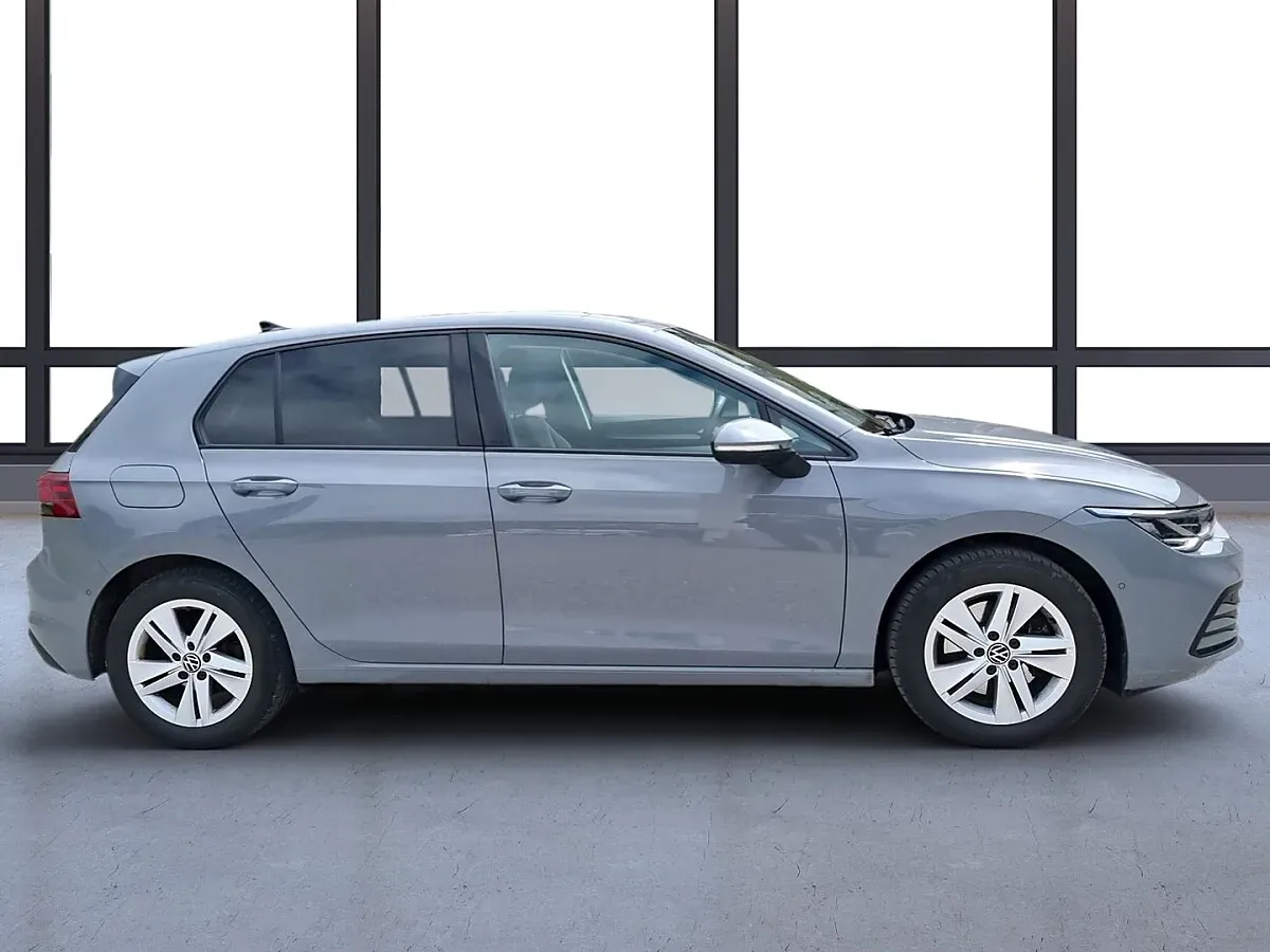 Volkswagen Golf 2024 photo 3