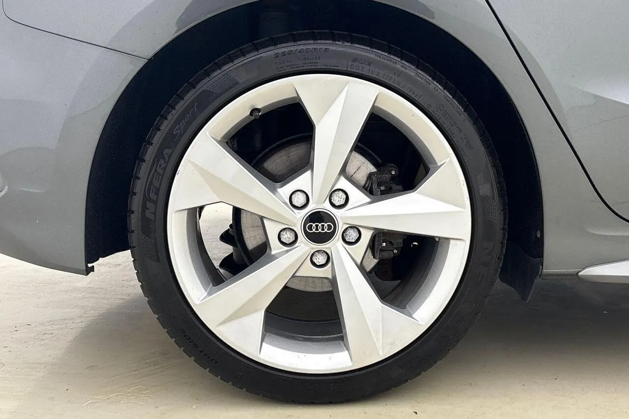 Audi A3 2023 photo 5