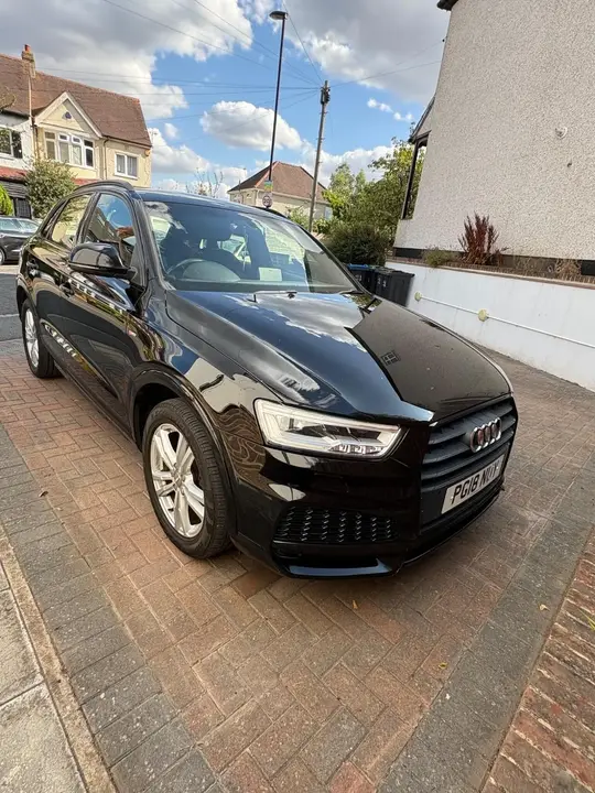 Audi Q3 2018 photo 4