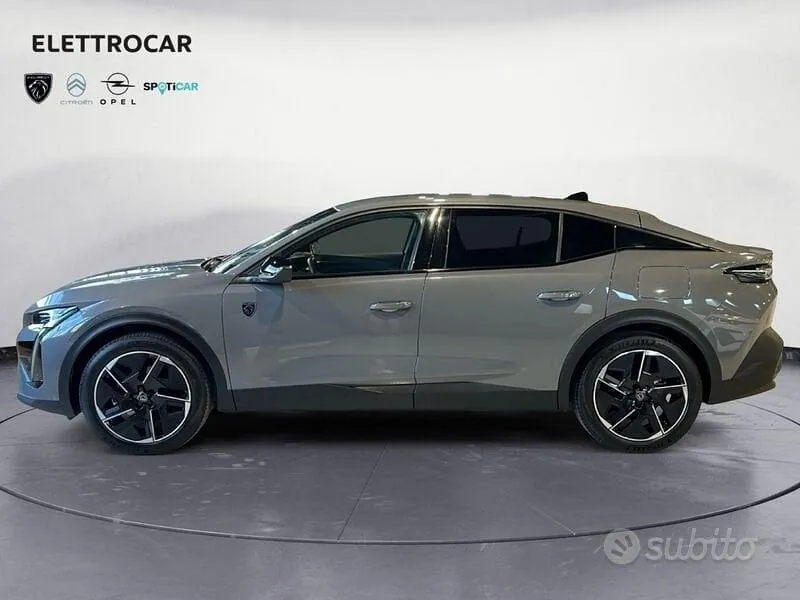 Peugeot 408 2025 photo 2