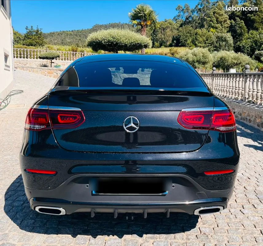 Mercedes-Benz Glc300D 2019 photo 2