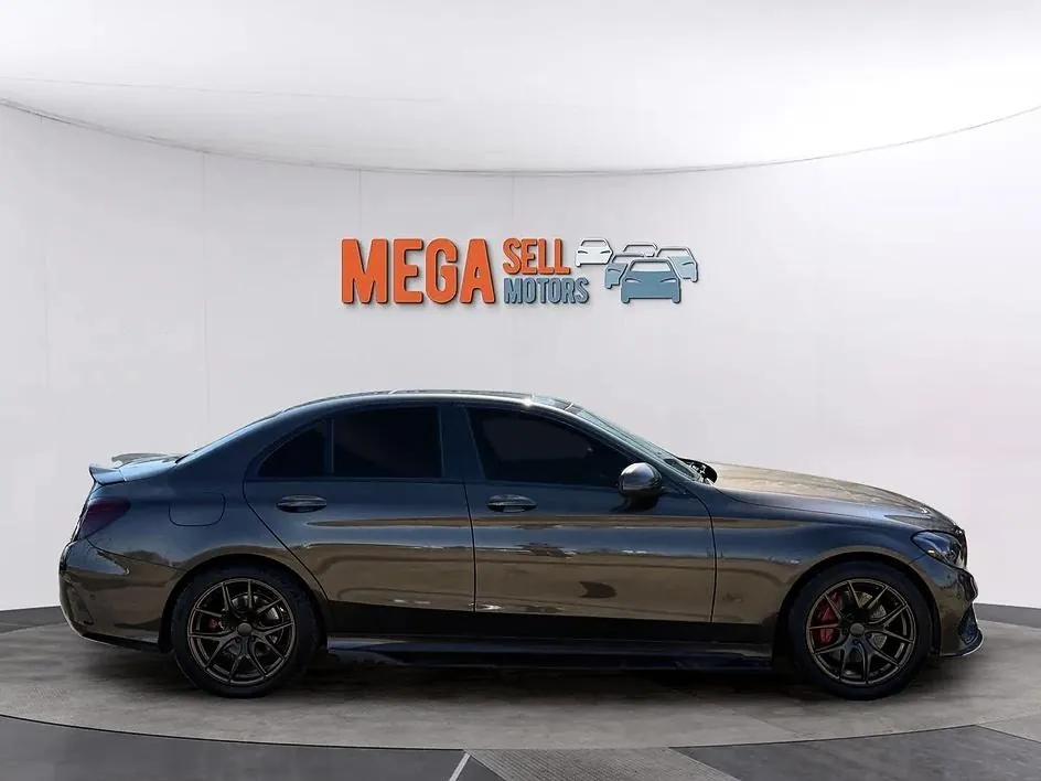 Mercedes-Benz C 300 2015 photo 2