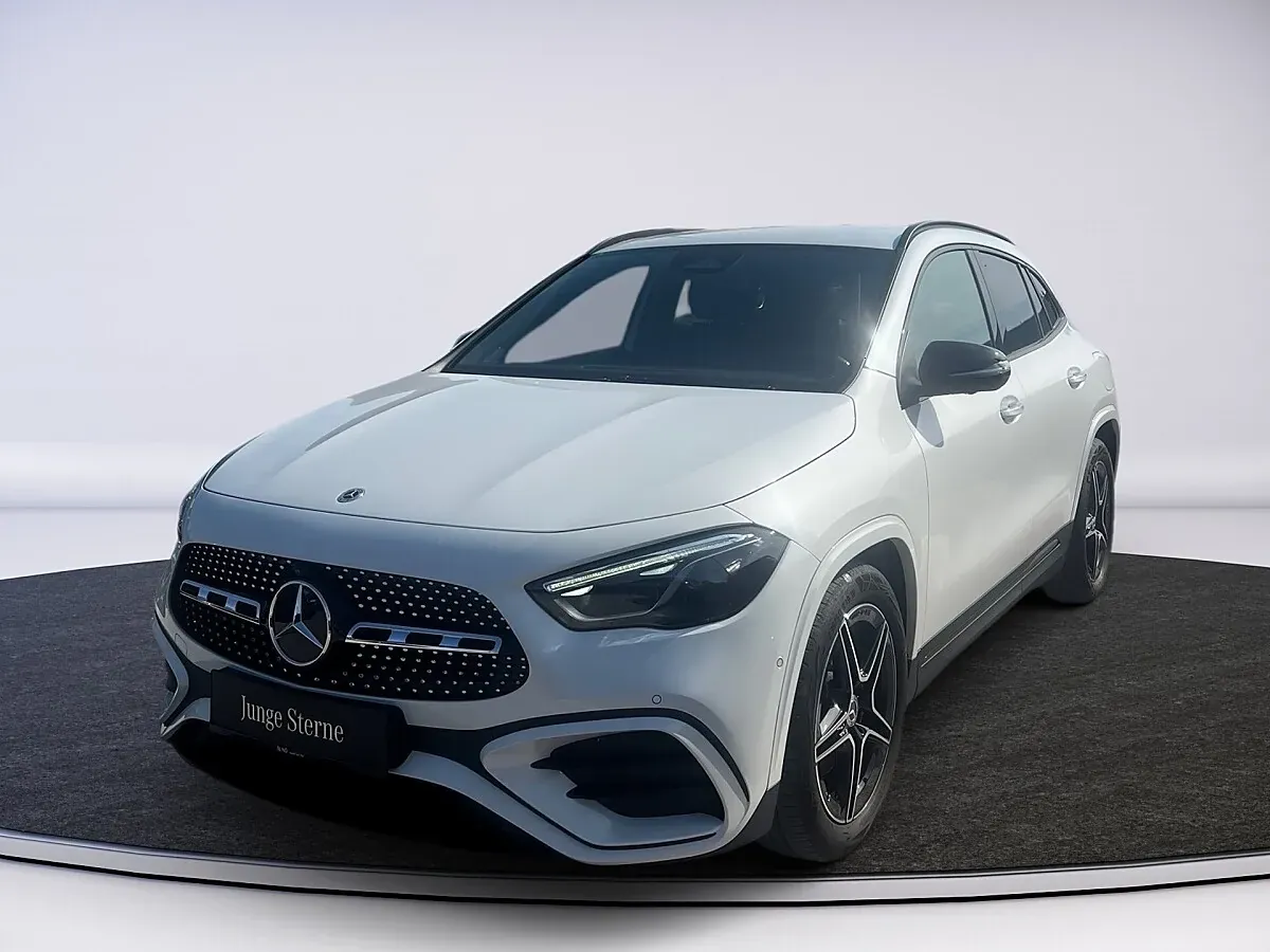 Mercedes-Benz Gla Class 2024 photo 2