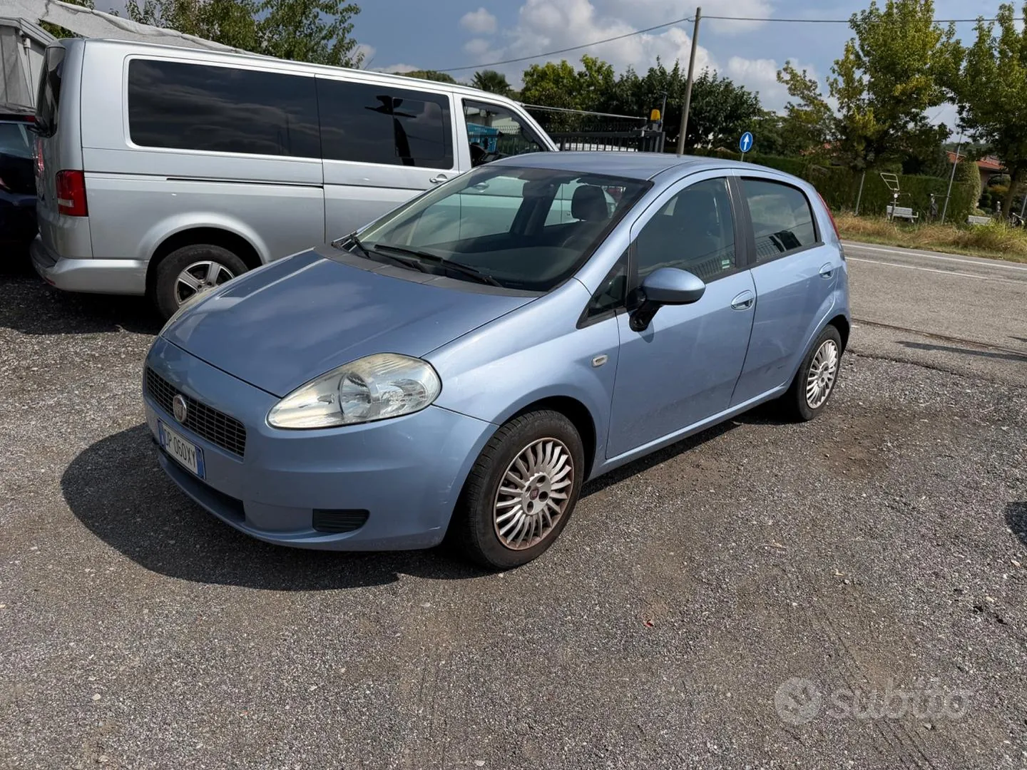 Fiat Grande Punto 2008 photo 2