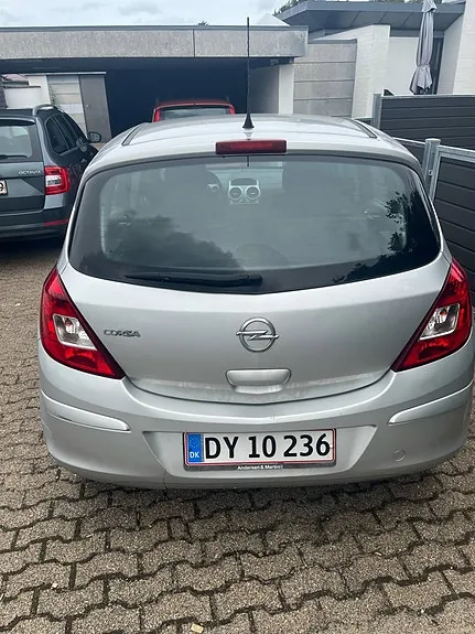 Opel Corsa 2012 photo 3