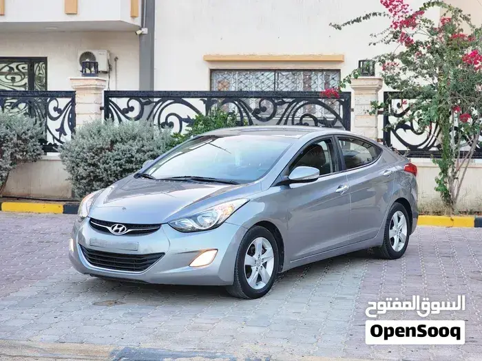 Hyundai Avante 2012 photo 3