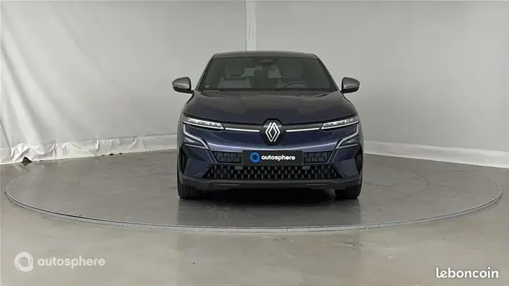 Renault Megane 2023 photo 2