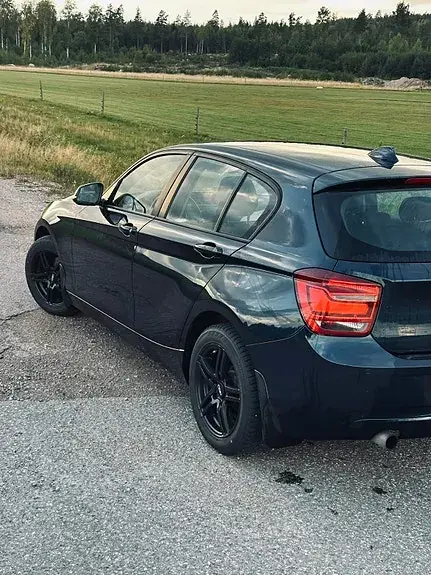 BMW 116I 2015 photo 2
