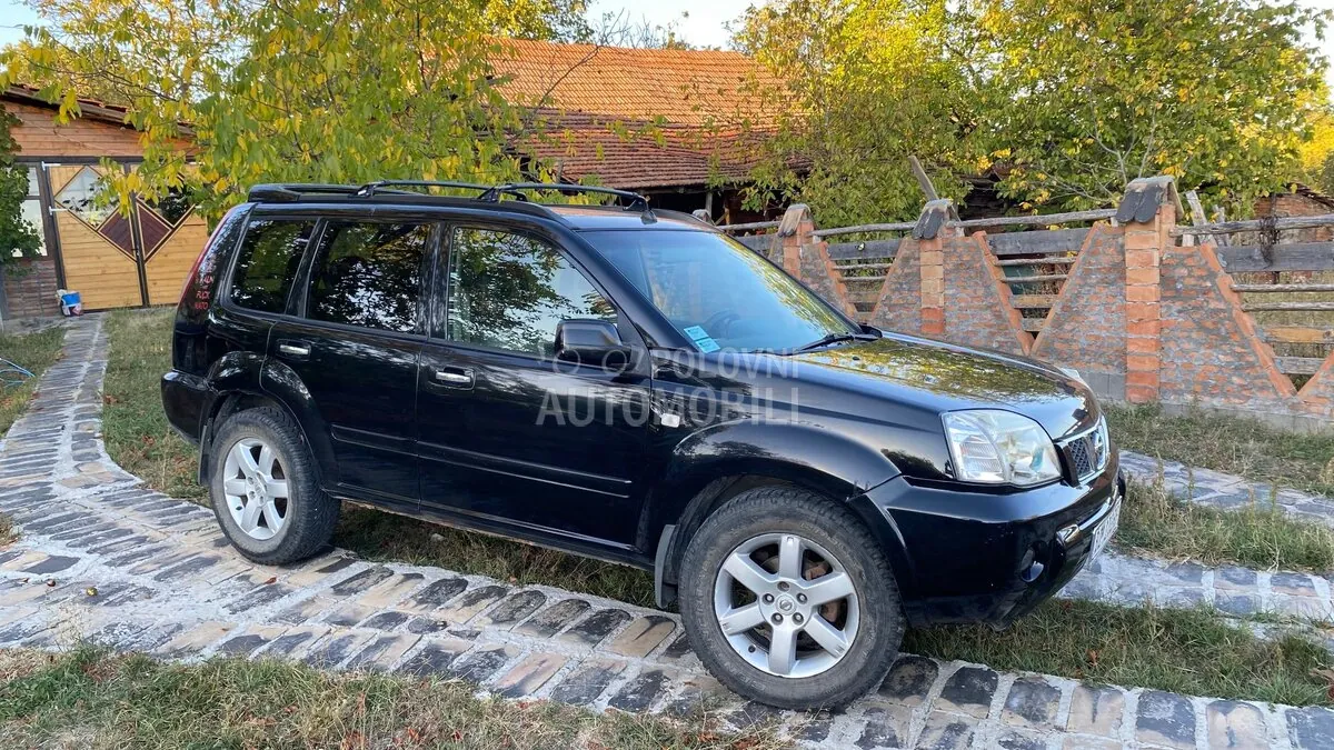 Nissan X-Trail 2006 photo 2