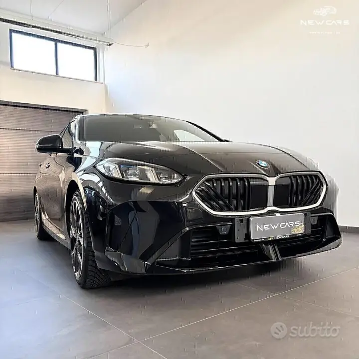 BMW 1 Series 2024 photo 2