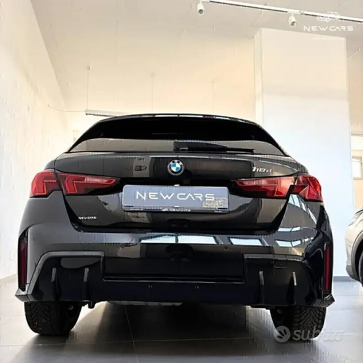 BMW 1 Series 2024 photo 5
