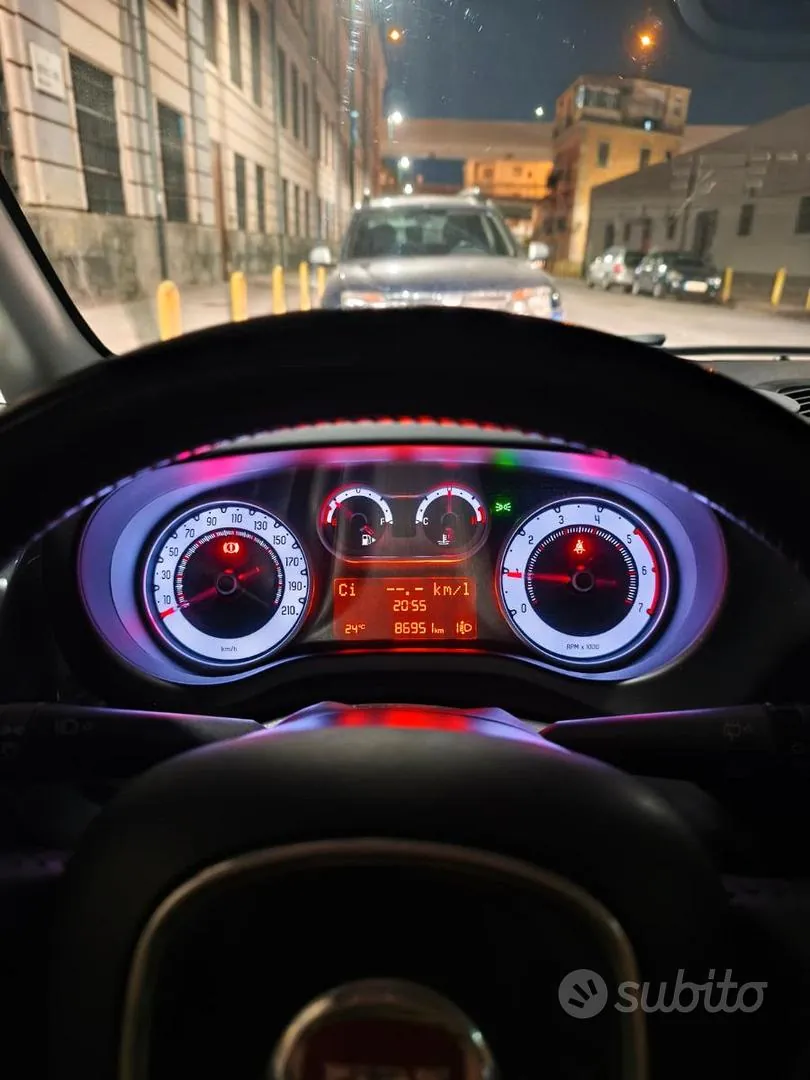 Fiat 500L 2013 photo 3