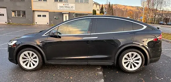 Tesla Model X 2018 photo 3
